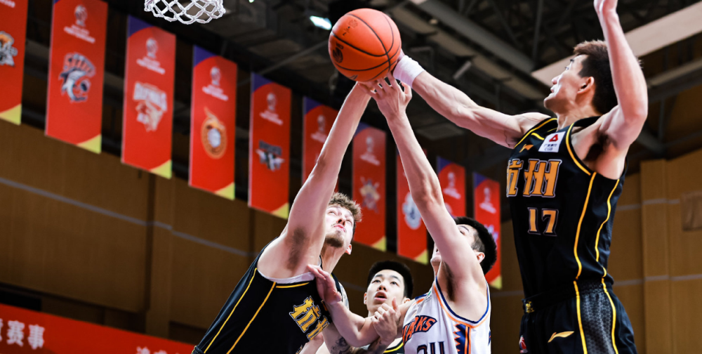 九游娱乐app-太狠了！拜仁慕尼黑围绕中超止住颓势洛杉矶快船集结日更衣室发声，广厦男篮清晨豪取连胜